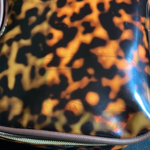 Ulta zip cosmetic vinyl bag with flaws NWT - Picture 5 of 8